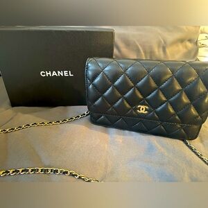 Chanel wallet